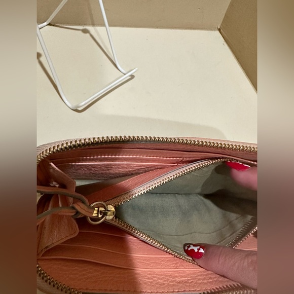 Chloe Light Pink Long Zippy Bow Wallet - Picture 4 of 13